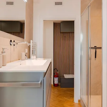 Апартаменты Ponterosso Center Luxury Fastfibra Триест