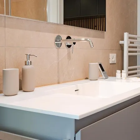 Апартаменты Ponterosso Center Luxury Fastfibra Триест